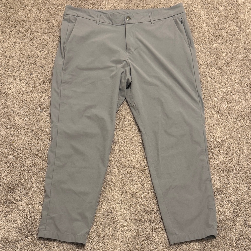 Lululemon Athletica Men's Gray Chinos